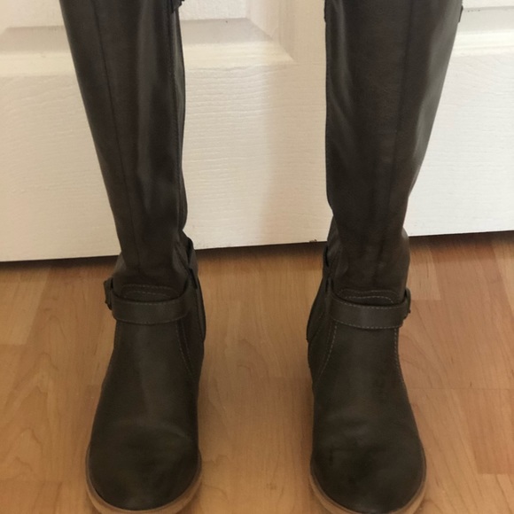 Bare Traps grey below the knee riding boots - Picture 5 of 7